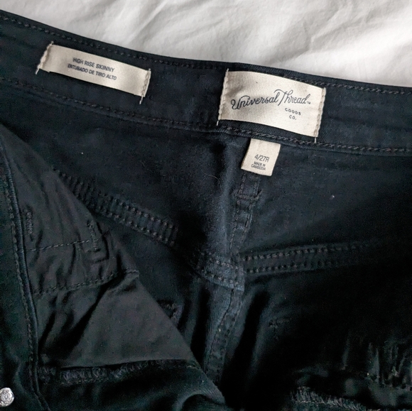 Universal Thread High Rise Skinny Jean - Picture 8 of 8